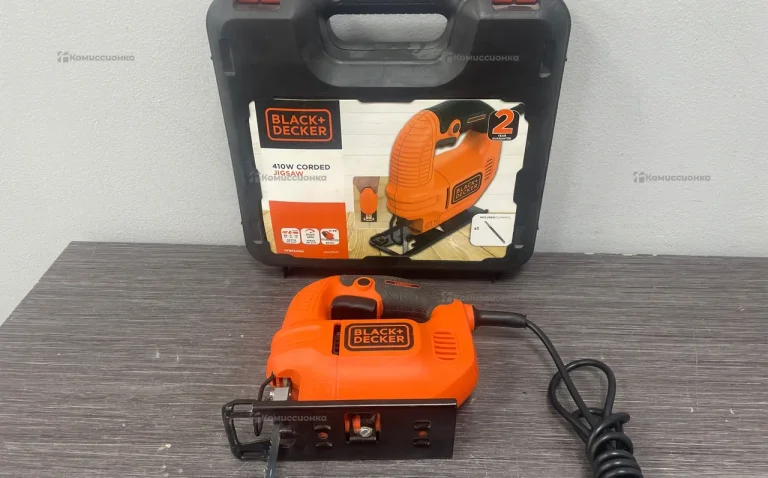 Лобзик Black Decker 410