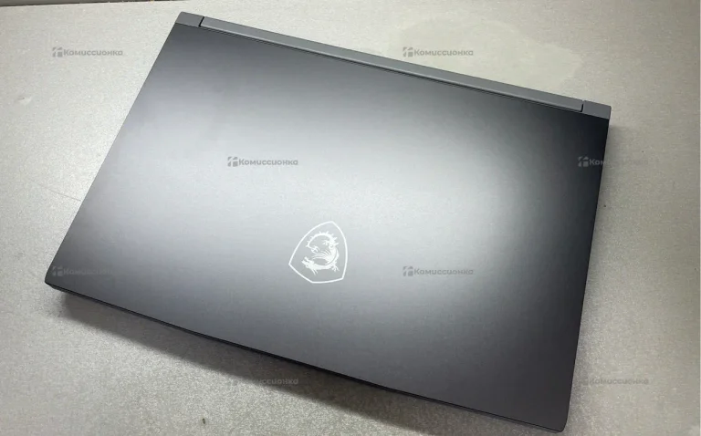 Ноутбук  MSI MS-16R8