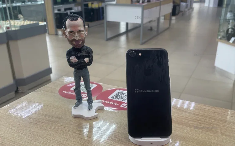 Apple iPhone 7 2/32 ГБ