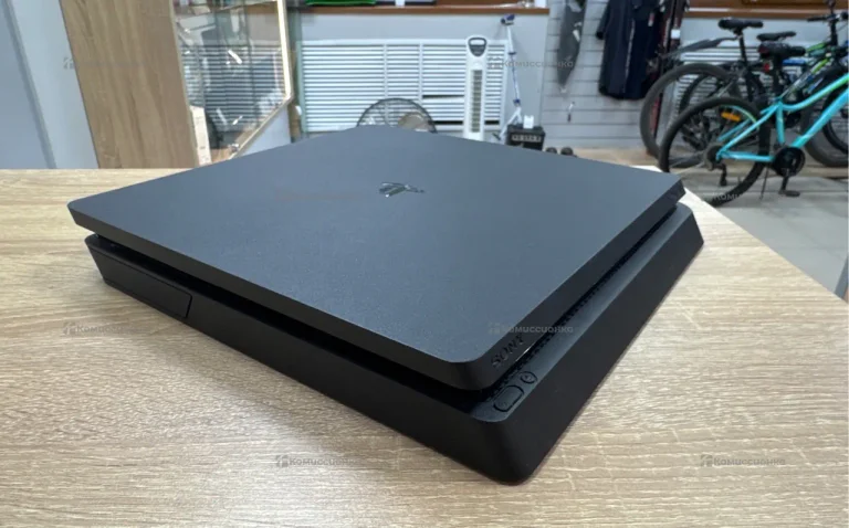 Приставка PS4. Slim 1TB.
