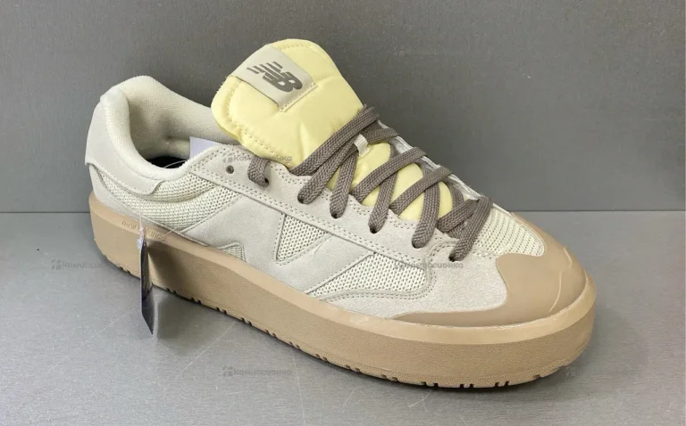 Кроссовки NewBalance 45р