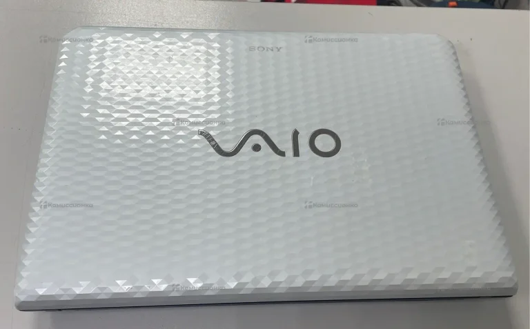 Ноутбук  Sony Vaio PCG-61B11V