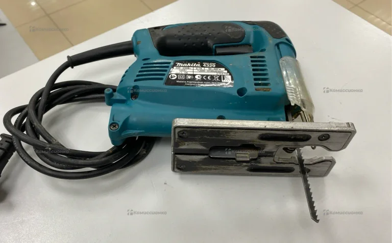 Электролобзик makita 4329