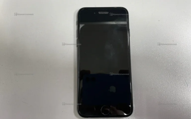 Apple iPhone 7 32 ГБ.