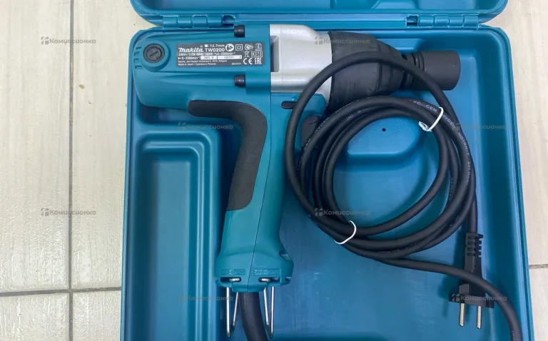 Гайковерт makita TW0200