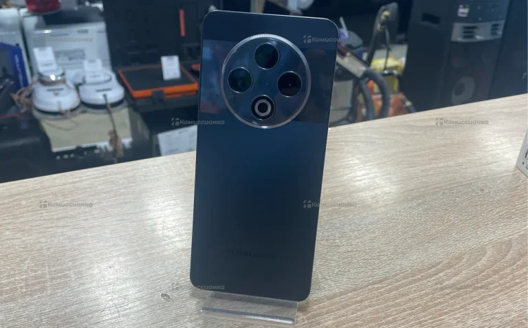 Tecno Spark 30 8/128 ГБ