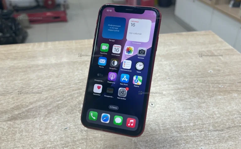 Apple iPhone XR 3/64 ГБ