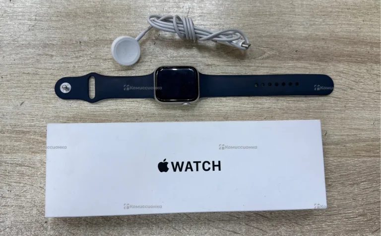 Часы Apple Watch SE 44mm (Gen 2)