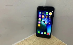 Apple iPhone SE (2020) 3/64 ГБ