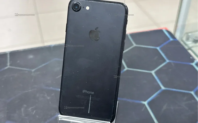Apple IPhone 7 32 ГБ