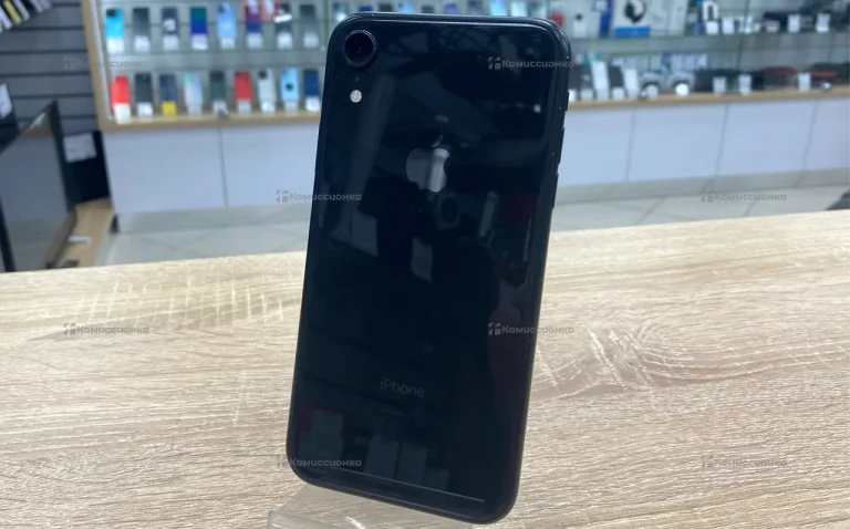 Apple IPhone XR 64 gb.
