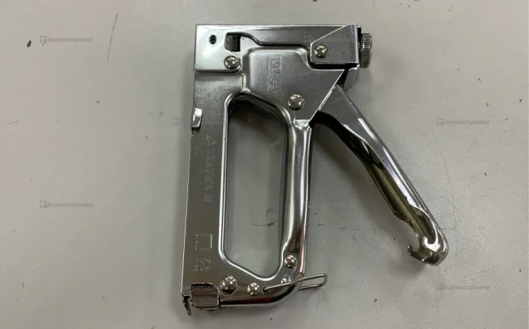 Мебельный степлер Stayer