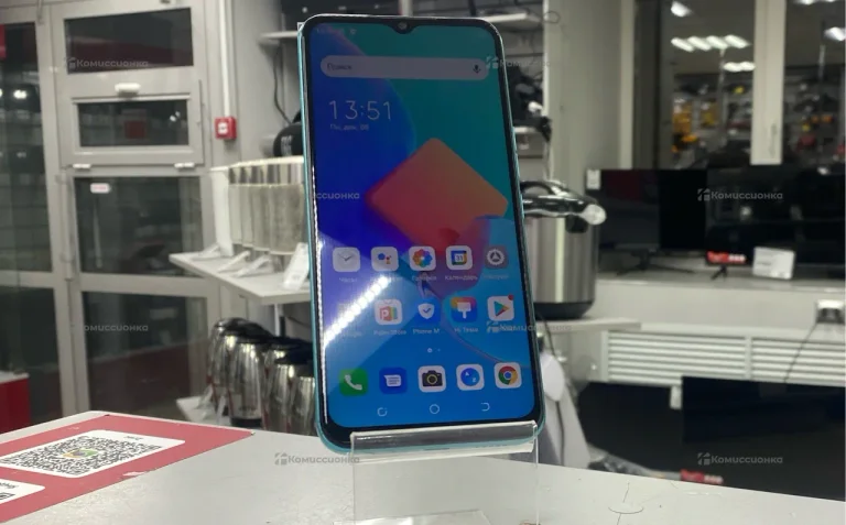 Tecno Spark 8C 4/64 ГБ