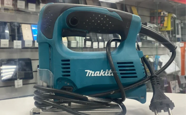 Электролобзик makita 4329
