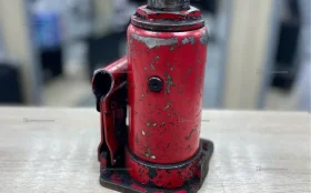 Купить домкрат гидравлический б/у , в Екатеринбург Цена:2500рублей