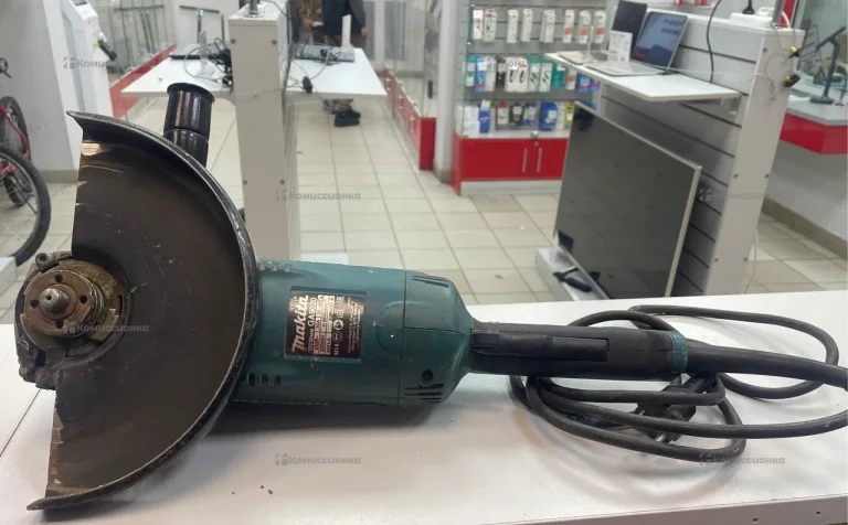 УШМ makita GA9020