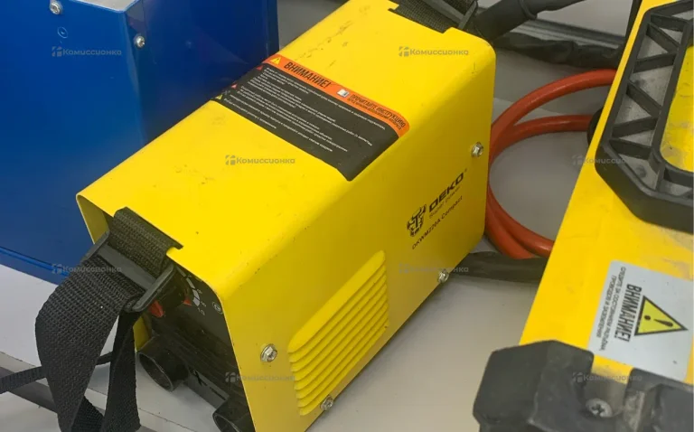 Сварочный аппарат инверторного типа DEKO DKWM220A