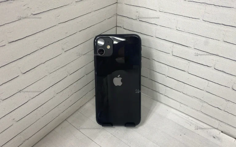 Apple iPhone 11 4/64 ГБ