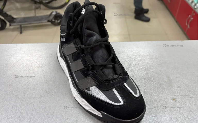 Кроссовки Adidas зимние 43 rep