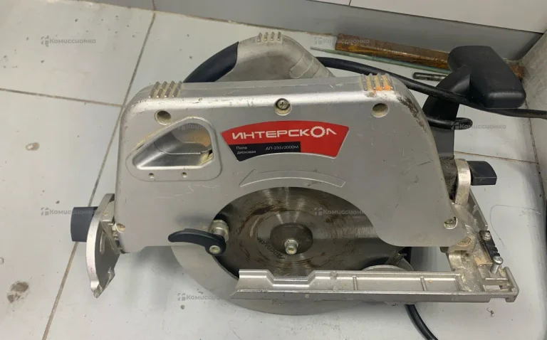 Дисковая пила Интерскол ДП-235/2000М