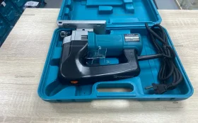 Лобзик Makita сетевой 4304Z