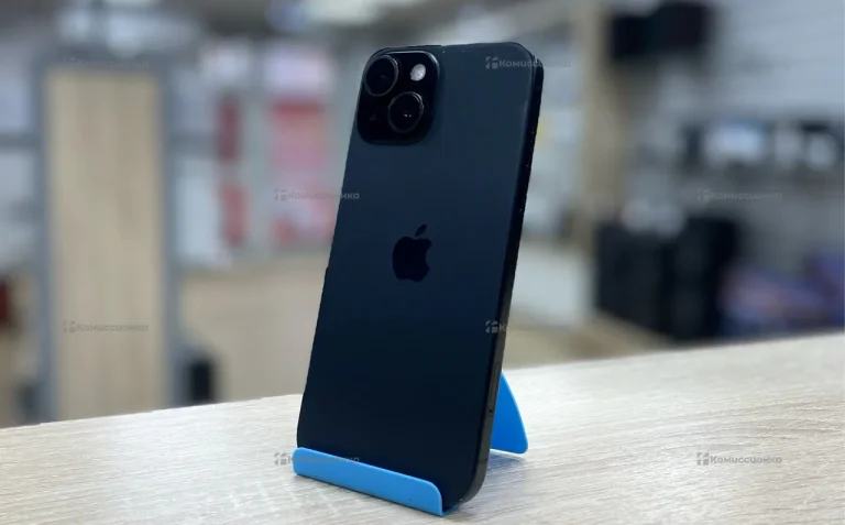 Apple iPhone 15 6/128 ГБ