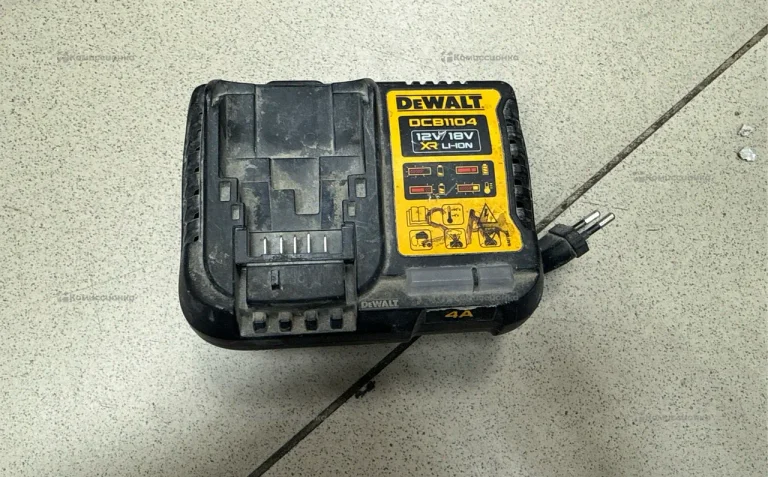Зарядка DeWalt