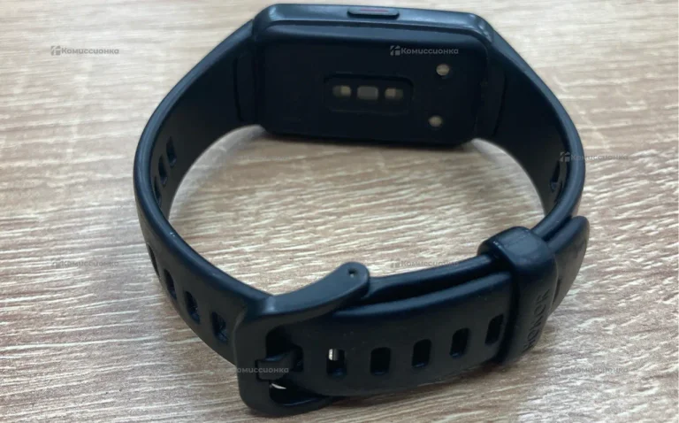 Часы  Honor band 6