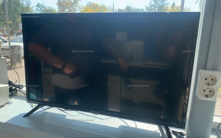 Телевизор Starwind Smart TV 32