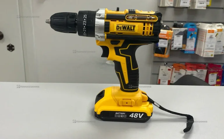 шуруповерт DeWALT реплика