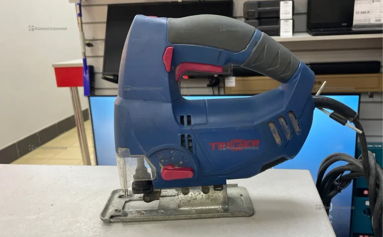 лобзик электрический 20041 65мм 550Вт