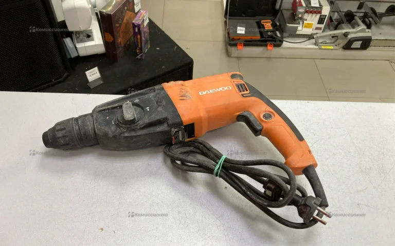 Перфоратор Daewoo DAH 820
