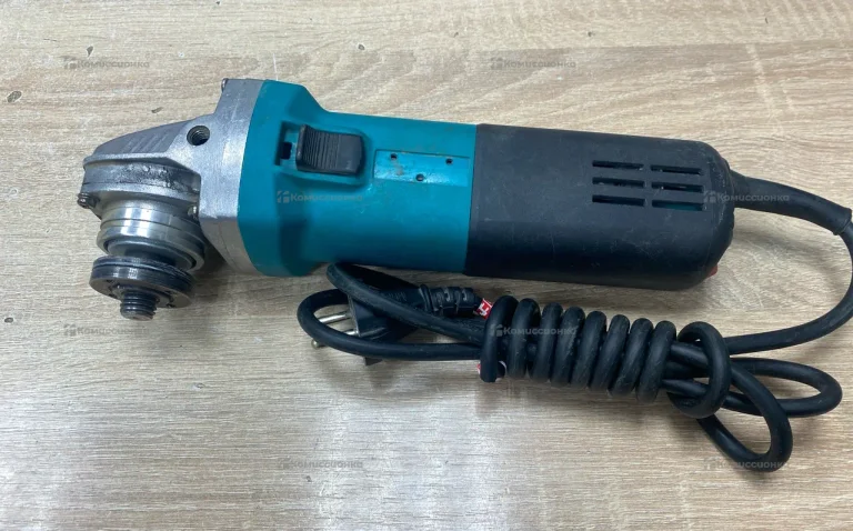 ушм Макита сетевая ( РЕПЛИКА )