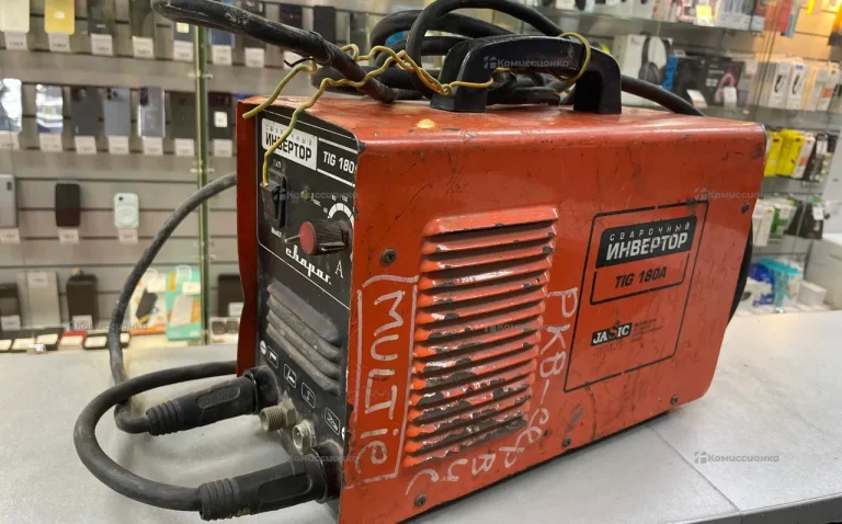 Сварочный инвертор Сварог TIG 180A