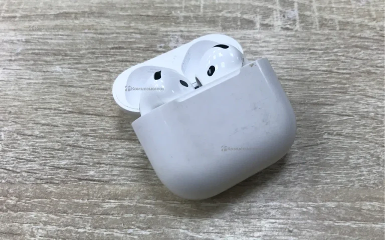 Наушники  Airpods 4