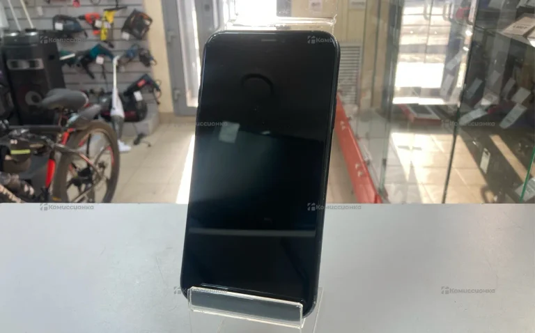 Apple IPhone XR 64Гб