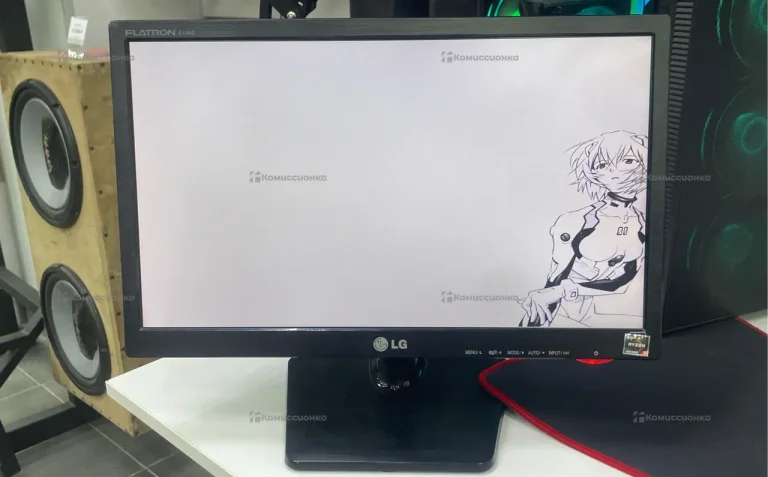 Монитор LG flatiron e1942 c Bla