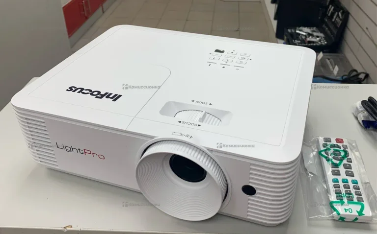 Проектор InFocus P124