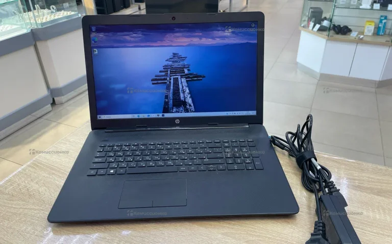 Ноутбук HP 17-ca0143ur