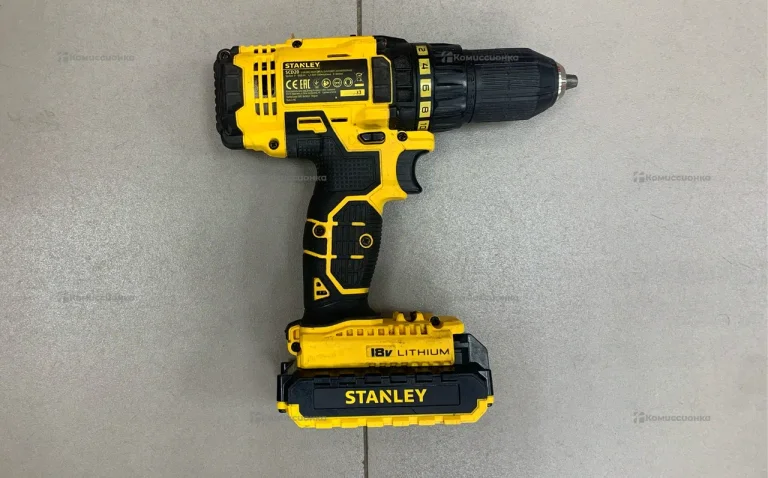 Аккумуляторная дрель-шуруповерт Stanley SCD20