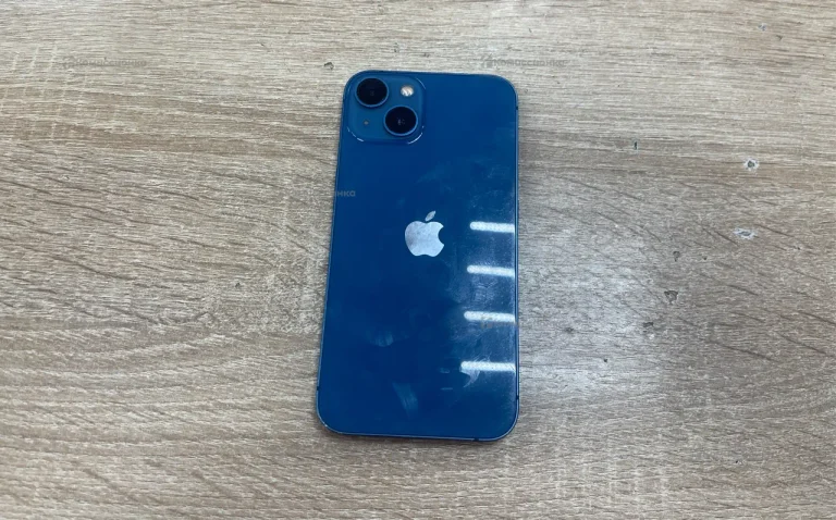 Apple iPhone 13 4/128 ГБ