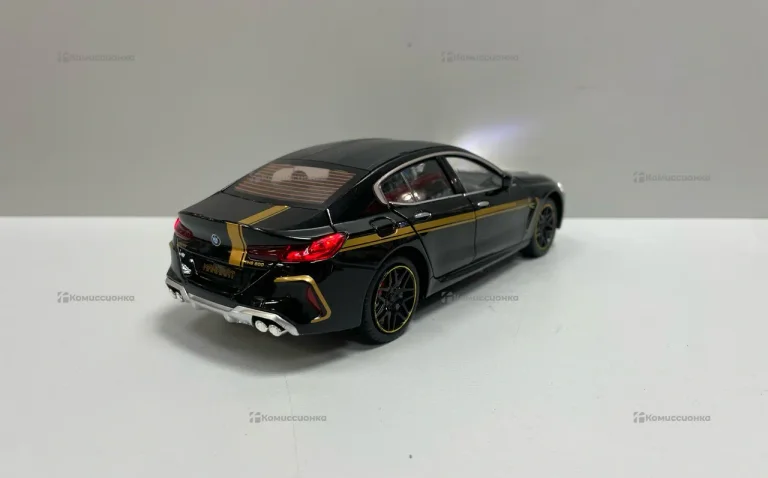 Автомобиль BMW MH8 800