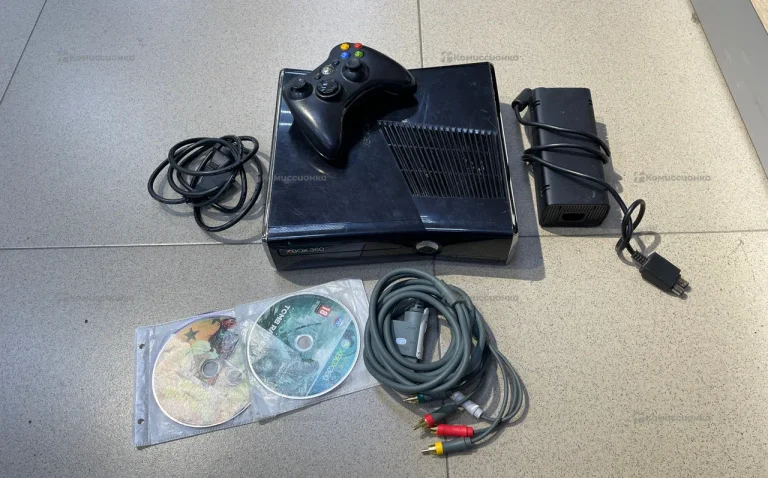 Приставка Xbox Xbox 360+4 игры
