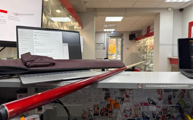 Кий minimalism T-pro с бордовым чехлом