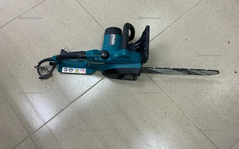 Электропила Makita UC3520A