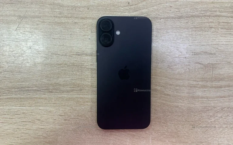 Apple iPhone 16 Plus 8/128 ГБ