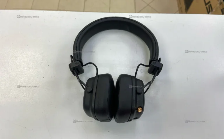 Наушники  Marshall