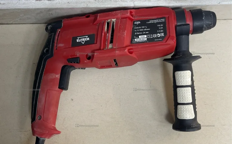 Перфоратор Elitech ДМ П 240РЭМ