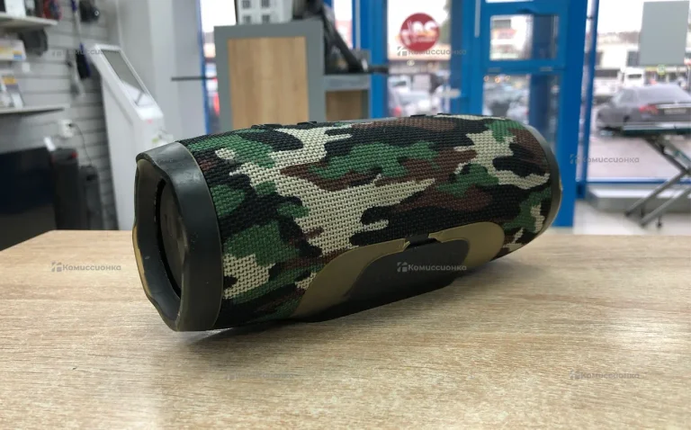 Колонка  JBL charge 3