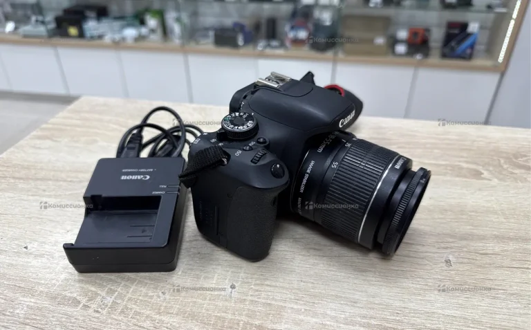 Фотоаппарат Canon EOS 600D